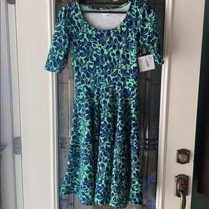 LuLaRoe dress Nicole small